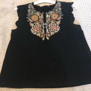 Vintage scalloped sleeve top